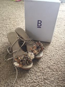 Bakers Blossom Taupe Wedge size 8