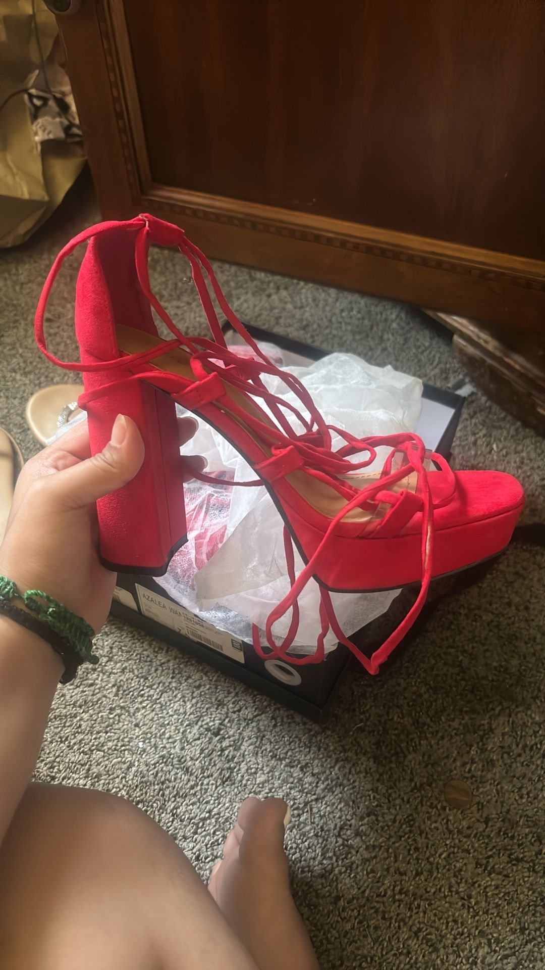 NEW RED HEELS