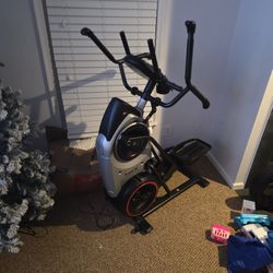 Bowflex MAX trainer M6