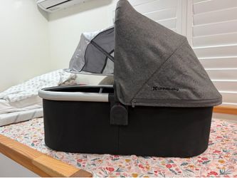 Uppa baby Bassinet
