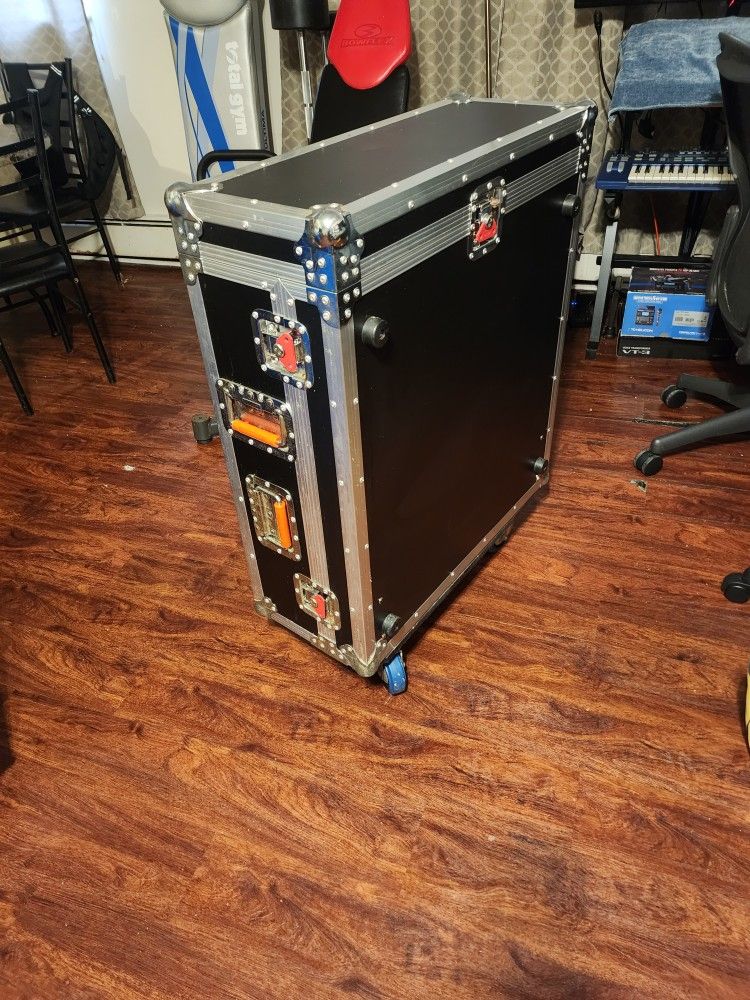 Instrument Trunk For Mixer