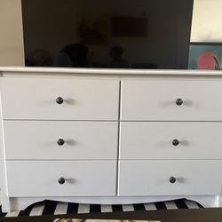 White dresser 