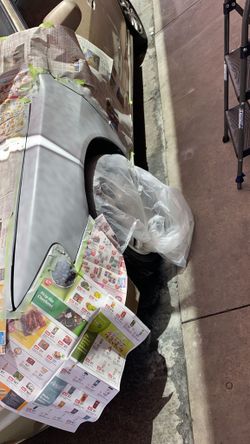 Body Shop, Se Pinta Y Se Pulen Carros, Se Pintan Rines, Se Sacan Golpes Pequeños, Talladuras, Rayones, Todo Lo Que Necesite. Mande Su Mensaje.