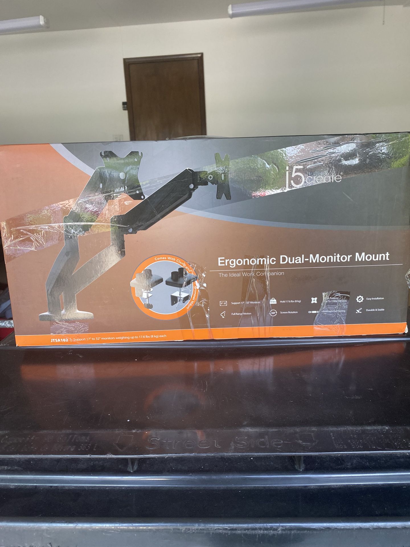 J5Create Ergonomic Dual Monitor Mount