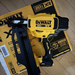 Framing Gun 21 Dewalt XR 20v Dewalt 