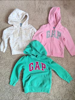 Toddler Girl GAP Hoodie Bundle - Size: 4T