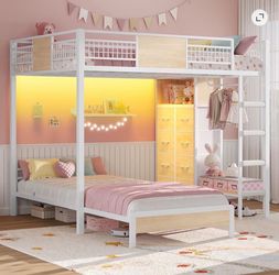 Bunk bed/ bunk loft