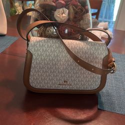 Michael Kors Crossbody