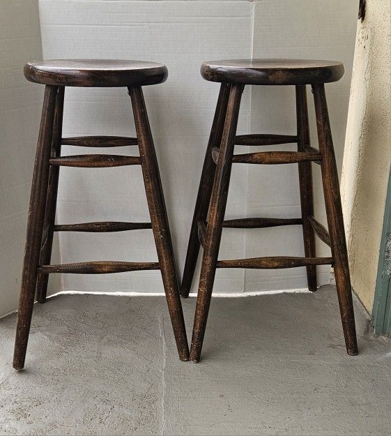 SOLID WOODEN BAR STOOLS (2)*FIRM PRICE*
