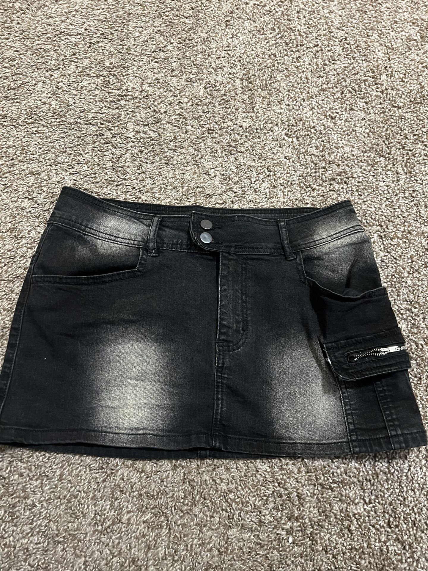 Fashion Nova Cargo Skirt