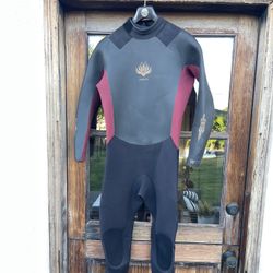 Large 3/2 Wetsuit - Adelio (Like New)