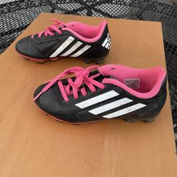 Adidas Girl Soccer Cleats.. size 1.5