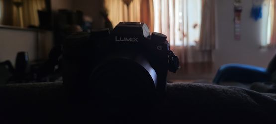 Panasonic Lumix g7 mirrorless camera with stock lens and SD CARD