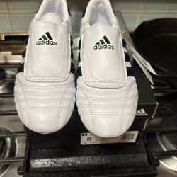 Adidas Taekwondo Sneakers Size 8 - NWT