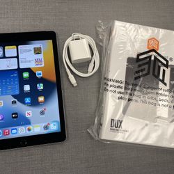 Apple iPad Air 2 w/ Brand New Charger & Cable