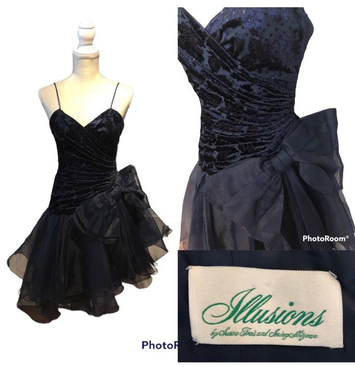 Illusions Big Black Bow Party or Formal Dress By Susan Freis and Irving Mitzman
