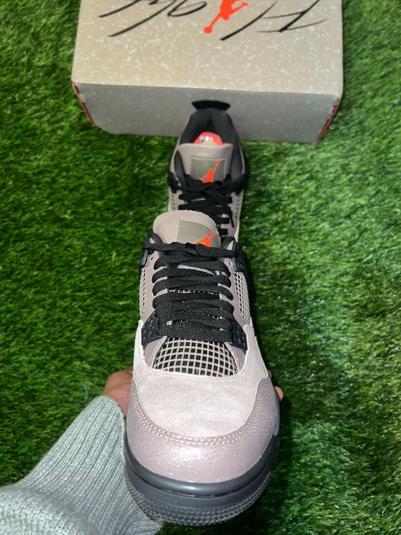 Jordan Retro 4 Taupe Haze