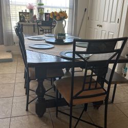 Pottery Barn Table 