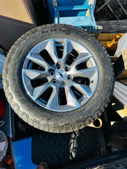 2021 Chevy Silverado RST Wheels
