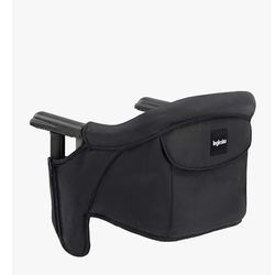 Iglesina fast hook in chair