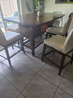 Dining Table Set