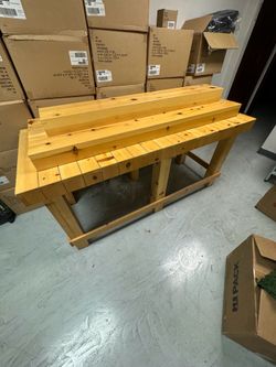 Display table for Free