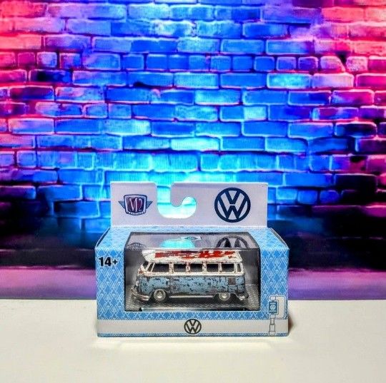 2024 M2 Machines 1958 VW Microbus 15 Window USA Model R85 24-22