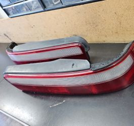 90-93 ACURA INTEGRA DA5 - DA9 TAIL LIGHT ASSEMBLY SET KOITO 220