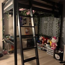 FULL SIZE LOFT BED 