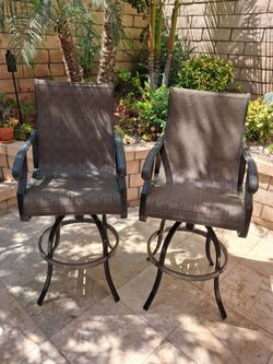 Outdoor bar stools