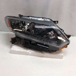 2014-2016 Nissan Rogue Right Headlight OEM 