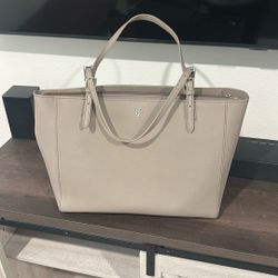 Tory Burch Shoulder Bag