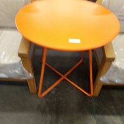 Monteria Metal Bistro Round Table 