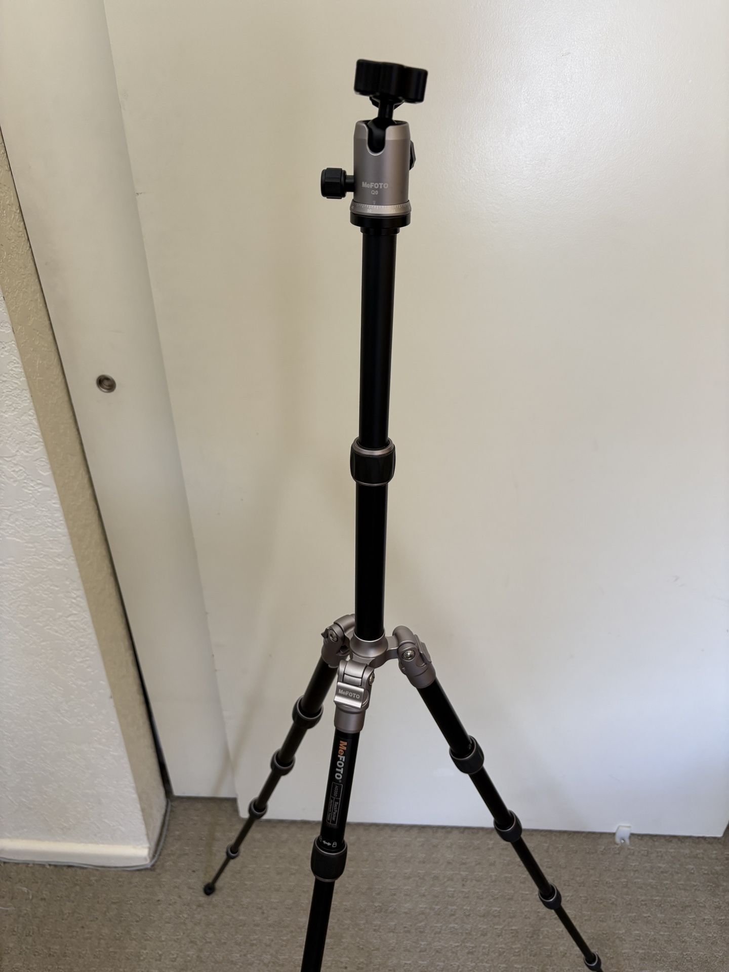 MeFoto  Backpacker Travel Tripod