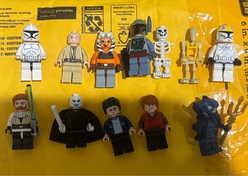 14 Lego minifigures lot