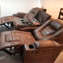 Owner's Box 2 Piece Power Reclining Sofa and Loveseat Set /P