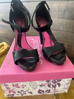 Shoedazzle Heels