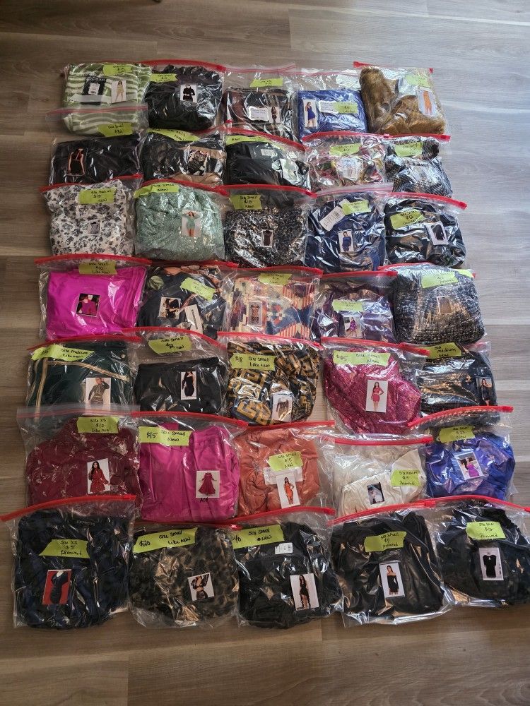 Lots Of Fashion Clothing!!