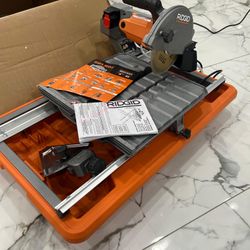 RIDGID 9-Amp 7 in. Blade Corded Wet Tile Saw with Stand,