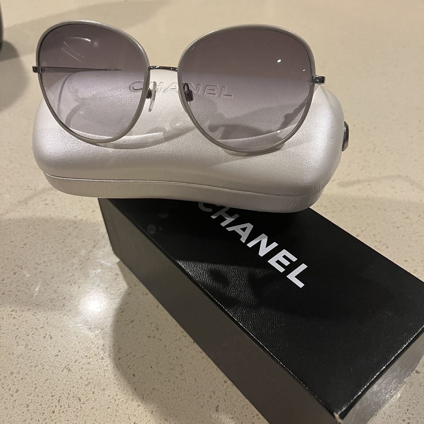 Chanel Sunglasses (AUTHENTIC) for Sale in Huntington Beach, CA - OfferUp