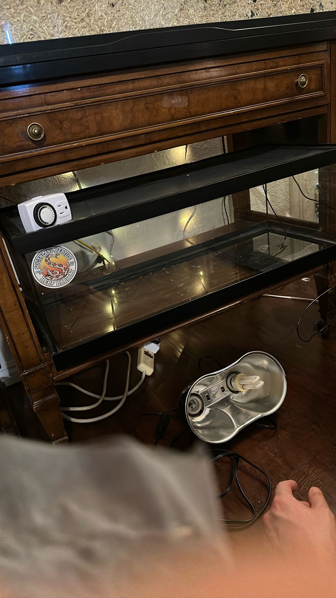 30 x 12 x 10 Terrarium (Reptile Tank/Enclosure)
