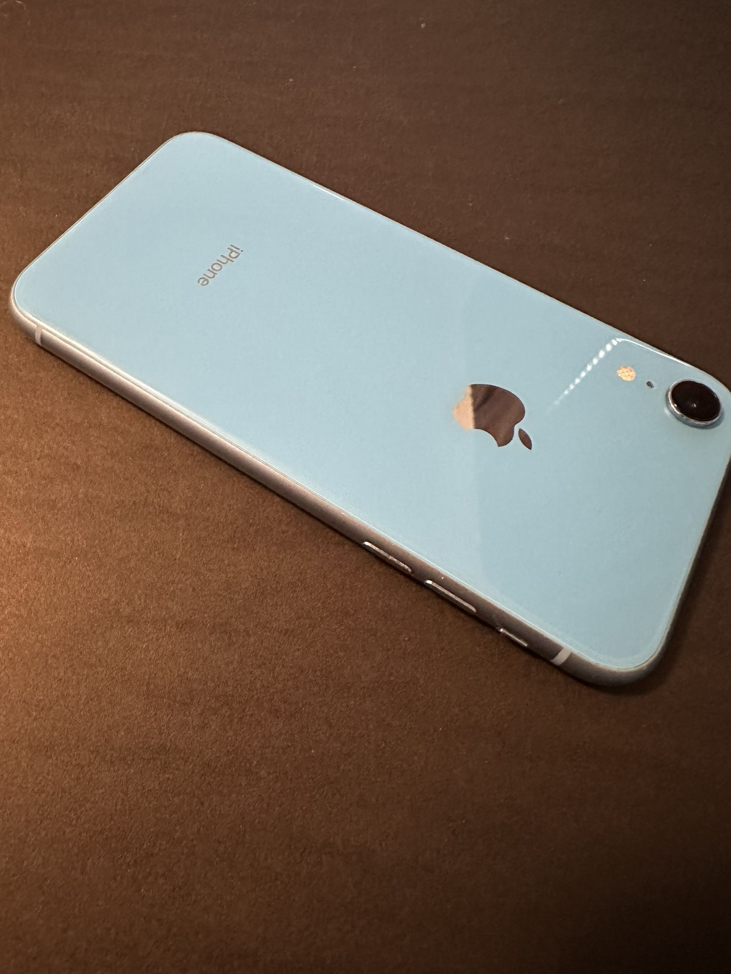 Apple iPhone XR Unlocked 128gb Firm Price $200