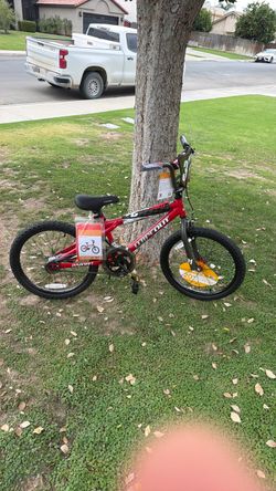 BOYS BIKE