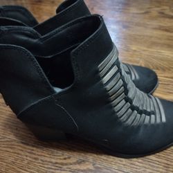 High Heeled Boots