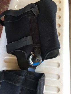 Knee brace
