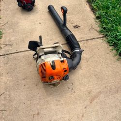 Weed Wacker Great Condition Leaf Blower Great Condition 