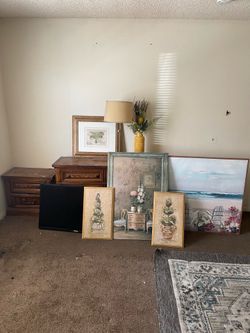 Dresser/NightStands/TV