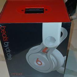 Beats Mixr