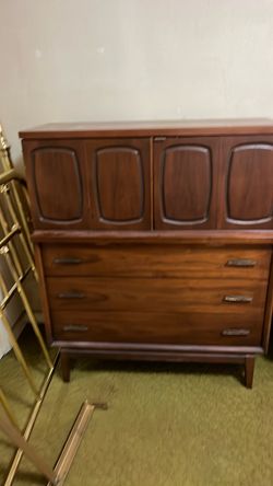 Mid century modern dresser
