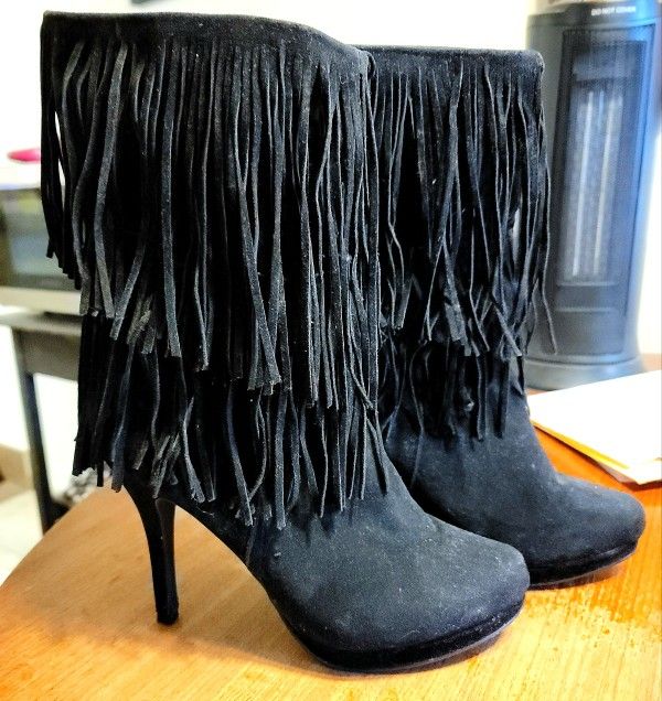 Women's Fringe Boots - Black